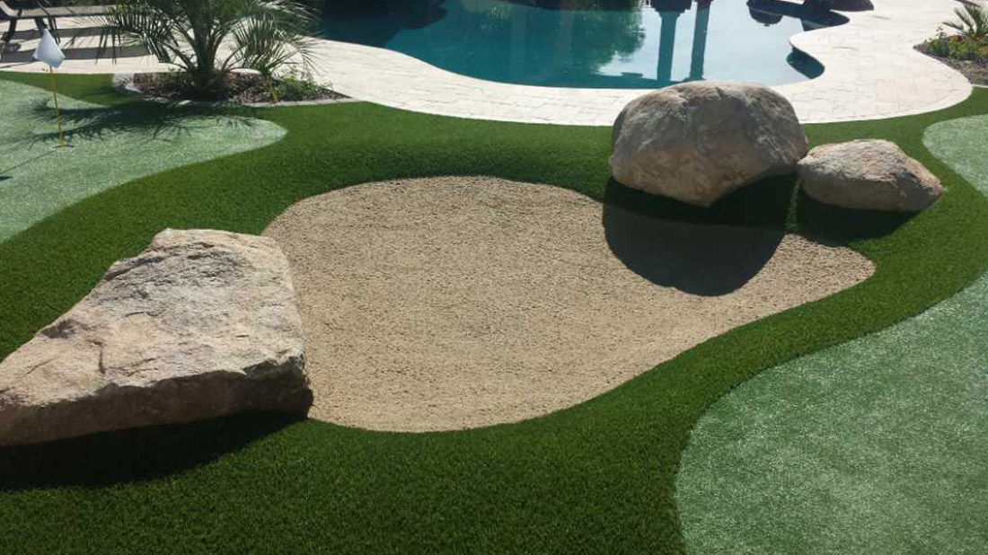 Putting Green by the pool Artificial Grass